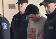 Обвиняемият за тройното убийство в Бургаско остава в ареста