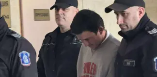 Обвиняемият за тройното убийство в Бургаско остава в ареста