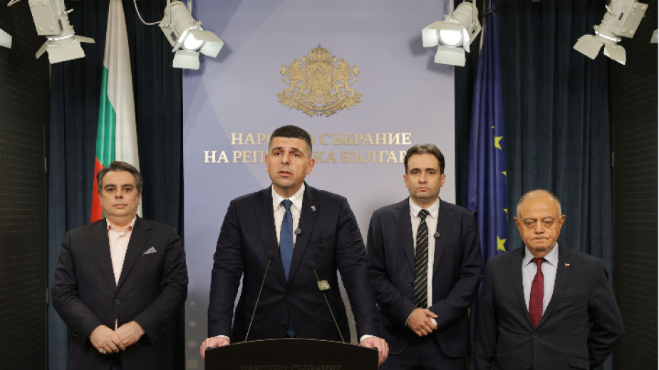 Съобщението ни към Борисов и Пеевски е ясно подайте оставката