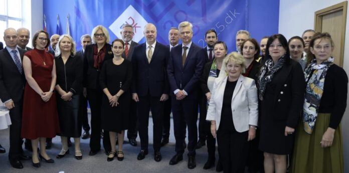 43b2433a42fdcd6aed3ffccc9c368b2b