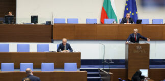 С голямо мнозинство НС даде зелена светлина за въвеждането на предмета „Добродетели и религии“