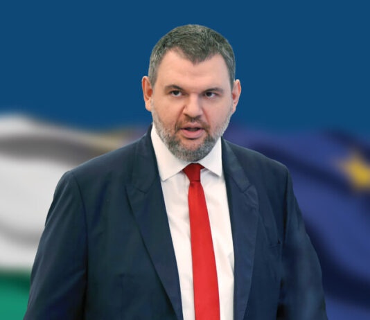 Пеевски: Бившият директор на 138-о училище е на свобода заради политически чадър