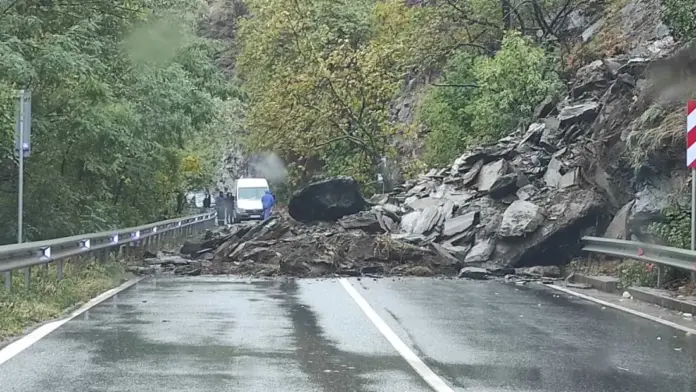 ade98a70fcc6c1a8019f66ba49e5418a