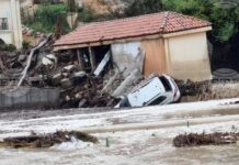 Трима украинци ще обжалват решение за събарянето на вилите им в Елените