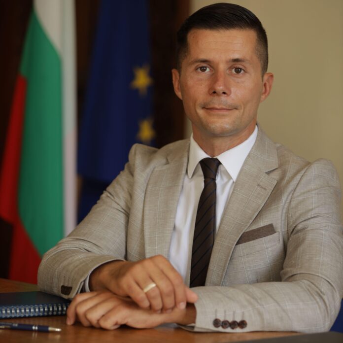 марин киров-кмет на царево