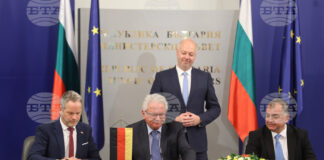 Шефът на „Райнметал“: Можем да направим завода за барут за 14 месеца