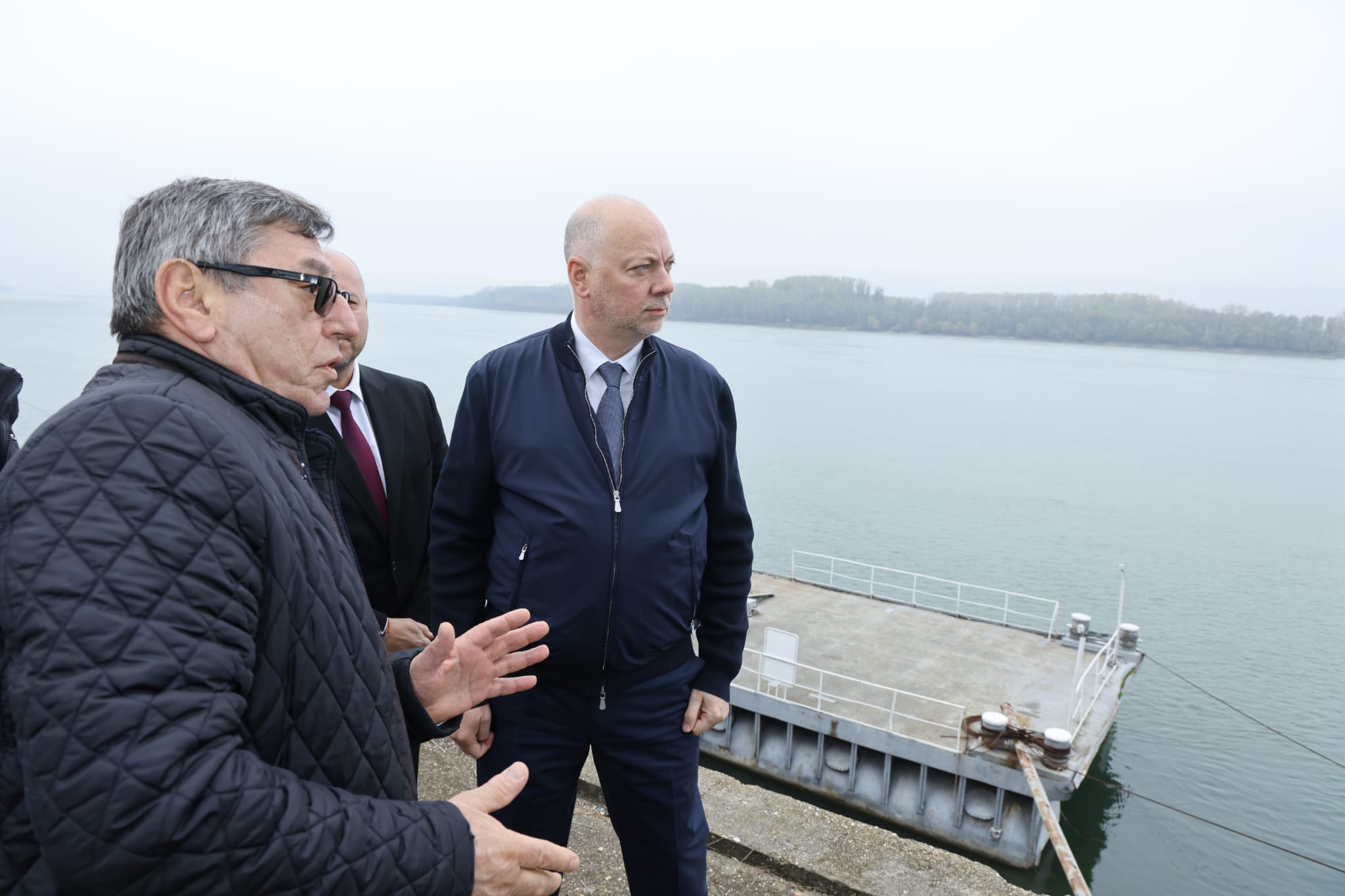 България е готова но се опитваме да убедим румънските си