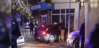 Младеж влетя с автомобила си в аптека в Пловдив