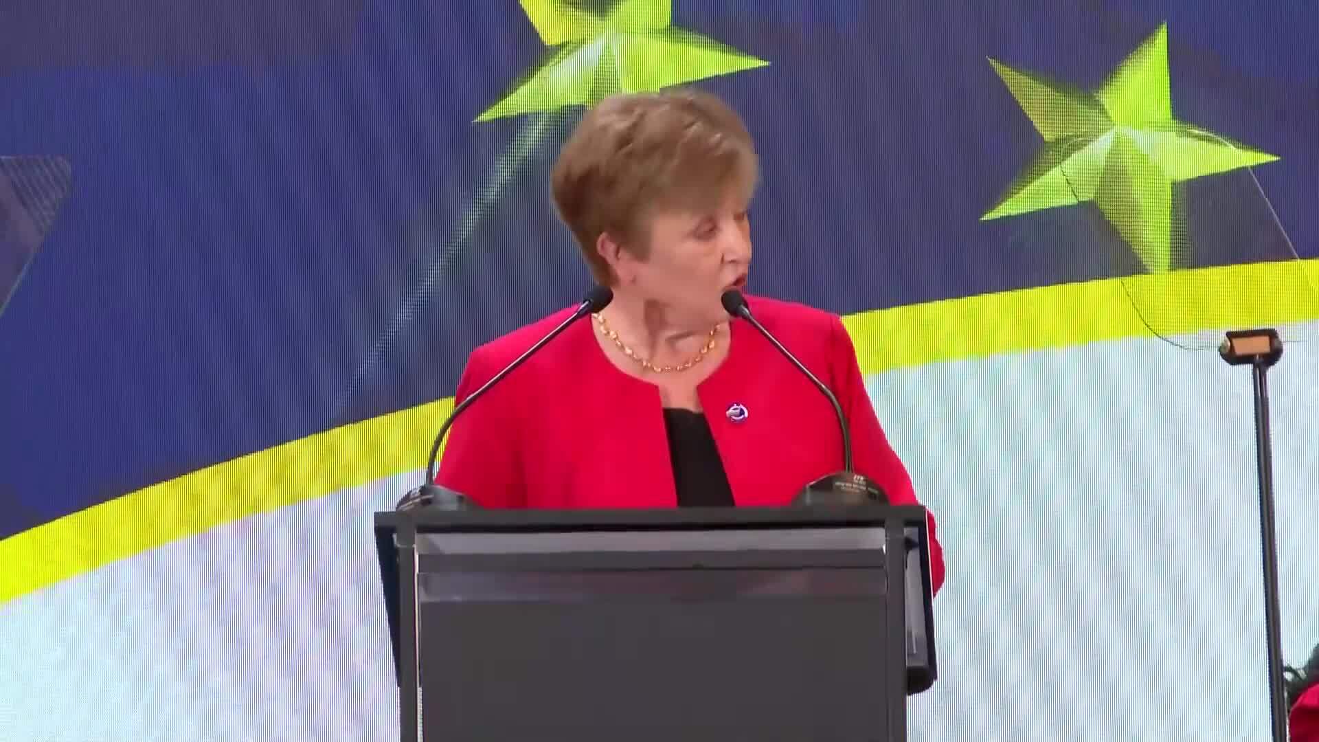 Приемането на еврото ще остане в историята като ключова стъпка