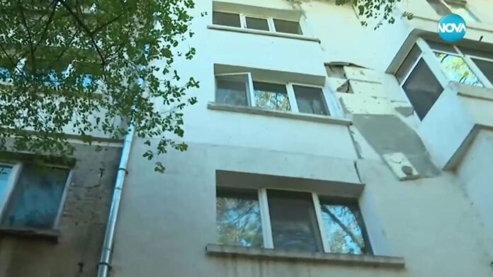 8fee590c-47c2-4783-8291-93fc8cec6851