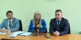 Разбиха група, превозвала с униформи на полицаи и граничари мигранти към Сърбия (ВИДЕО)