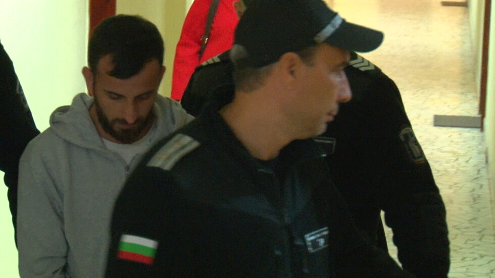 26 годишният румънски гражданин Страте Чиприян остава за постоянно в ареста