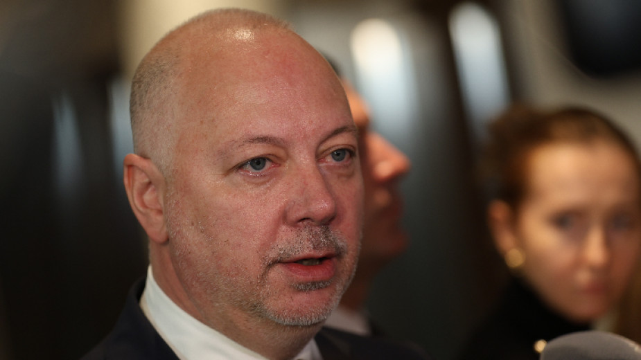 Росен Желязков спешно отиде в Симитли заради силните валежи Премиерът