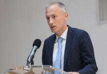 Министерството на образованието няма намерение да закрива или слива ВУЗ-ове