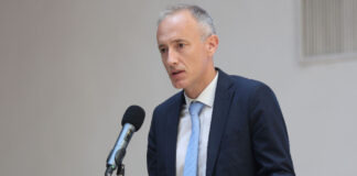 Министерството на образованието няма намерение да закрива или слива ВУЗ-ове