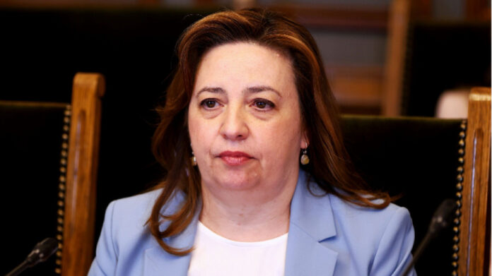 e80d7a54a7ec31bc7f72931d025ee33f