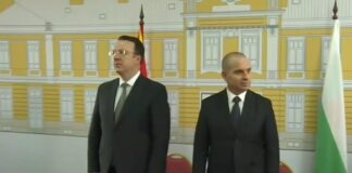 България и Северна Македония подписаха споразумение за жп връзка по Коридор №8