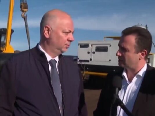 Росен Желязков: Правителството направи най-доброто възможно за „Лукойл“ – тихо, спокойно, без фанфари