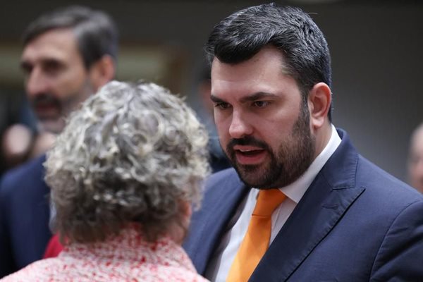 България остро осъжда руските атаки срещу енергийната инфраструктура и мирни