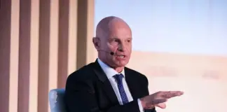 „Гънвор“: Европа рискува загуба на работни места и прекъсване на доставките на гориво при блокиране на сделката с „Лукойл“