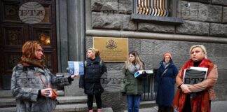 Парламентът прие споделеното родителство