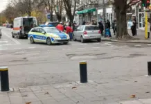 Шофьорка блъсна пешеходец и помете два паркирани автомобила в Русе