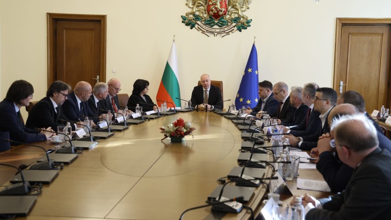 Остават само 2 работни дни до края на годината и