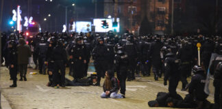 Прокуратурата иска постоянен арест за петима погромаджии от протеста