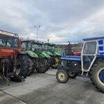 Блокадите на границата с Гърция продължават