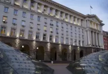 Правителството предлага на НС да одобри проектозакон за удължителен бюджет