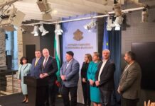 Желязков: Правителството няма да подава оставка и ще подготви нов бюджет /видео/