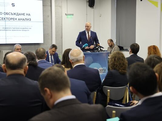 Желязков: Няма данни за спекулативно повишаване на цените заради въвеждането на еврото