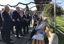 Лидерът на ДПС Делян Пеевски дойде изненадващо в Кърджали ден преди насрочения митинг „Не на омразата“