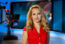 Цънцарова във фейсбук: Свалена съм от ефир