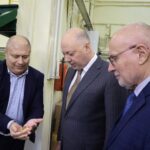 Премиерът Желязков огледа производството на евромонети в БНБ