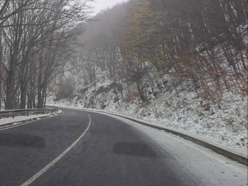 Проходът Троян Кърнаре е затворен за всички видове моторни превозни