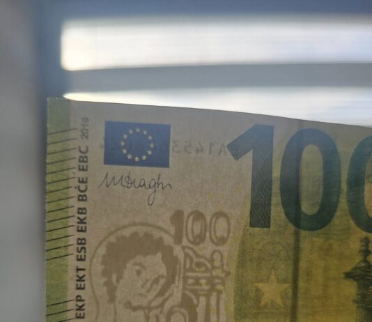 ГДБОП със съвети как да разпознаем фалшиви еврови банкноти