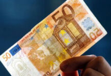 Задържаха млада жена при опит да внесе 550 фалшиви евро в банка в Пловдив