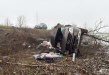 Четирима ранени след катастрофа с два буса край Мъглиж