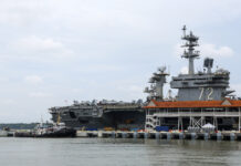 Американският самолетоносач пристигна в Близкия изток. Тръмп: Иран иска сделка