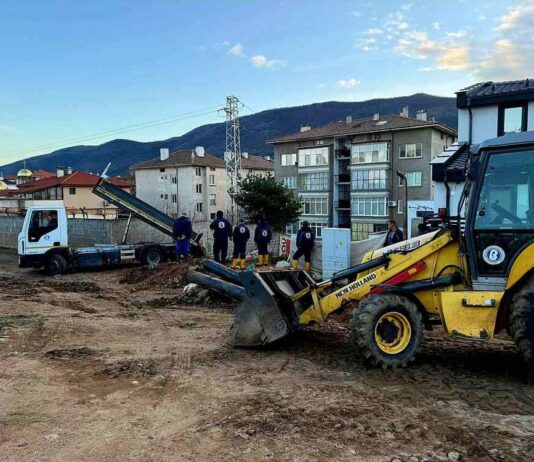 Асеновград трети ден без вода заради спукан водопровод, върху който е построена къща