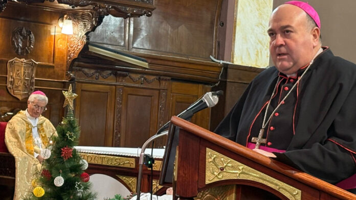 f19ec935-f09b-4b16-a2b4-d671dafdd8f8