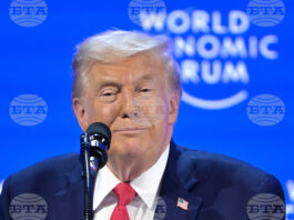 Тръмп заяви, че няма да използва сила в Гренландия, но иска незабавни преговори за покупката й