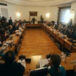 Правната комисия ограничи до 20 изборните секции извън ЕС