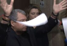 Тошко Йорданов скъса декларация, подписана от ПП/ДБ: Думата им не струва нищо. Измамници /видео/