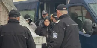 Мъчителите на животни сами поискали да останат в ареста, страхували се от линч