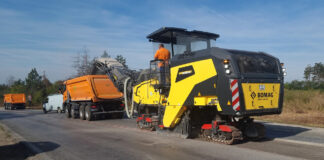 Поставят ограничителни колчета на пътя, където загинаха Сияна и бившият кмет на Червен бряг