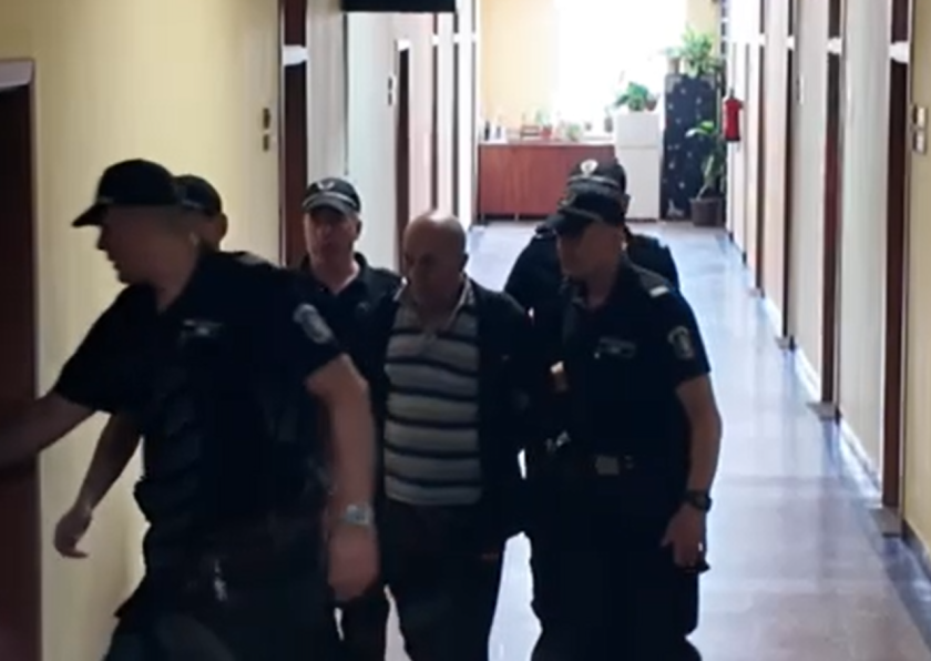 Шофьорът на тира обвинен за катастрофата при която загина 12