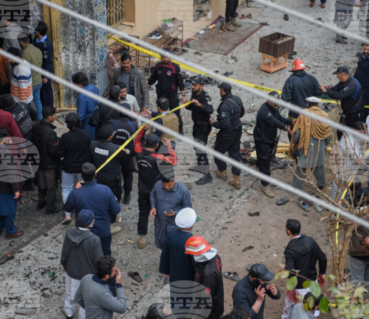 Над 30 са жертвите при атентат в джамия в Исламабад