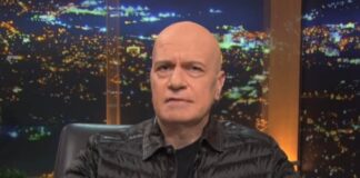 Слави Трифонов пита министъра Дечев привиквал ли е в ресторант „Ниагара“ разследващите случая „Петрохан“